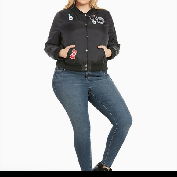 New RARE HTF Torrid X Hello Kitty Patch Bomber Jacket Size 2 Torrid (18/20)  2X - Picture 9 of 16